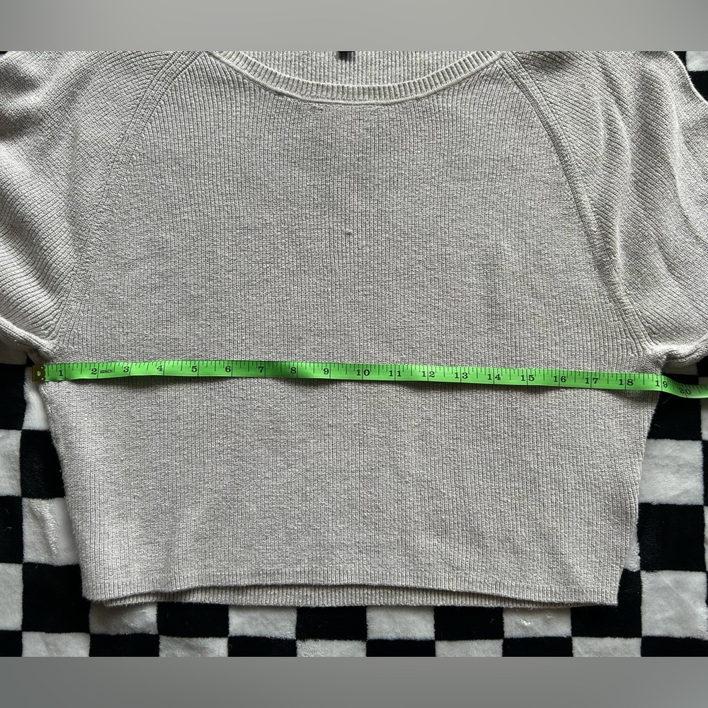 Express Sweater - Picture 3 of 6